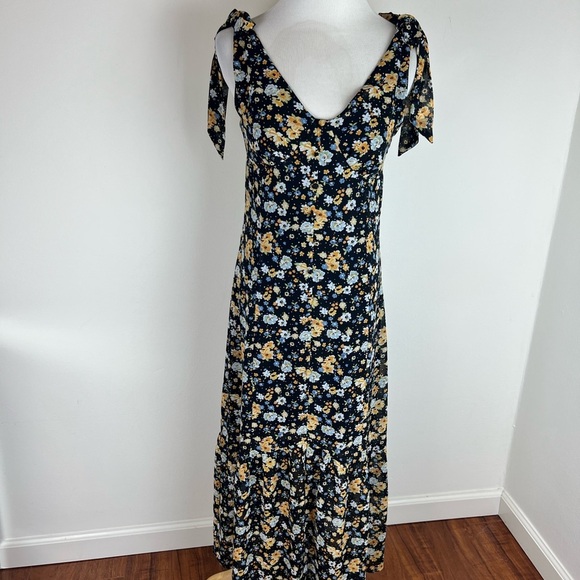 Lulus Quite a Sight Black Floral Print Tie-Strap Midi Dress - Picture 4 of 8
